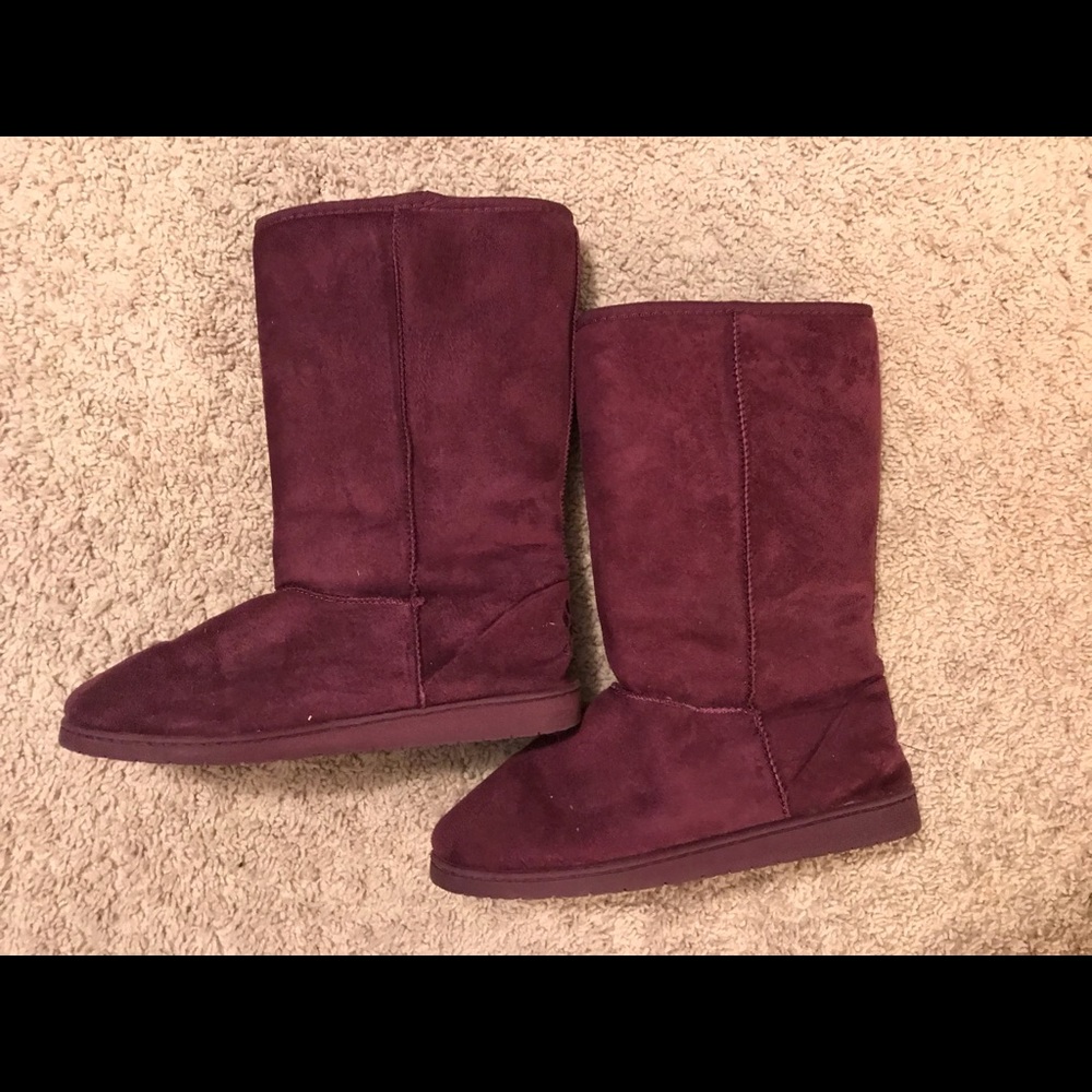 DAWG purple snow boots